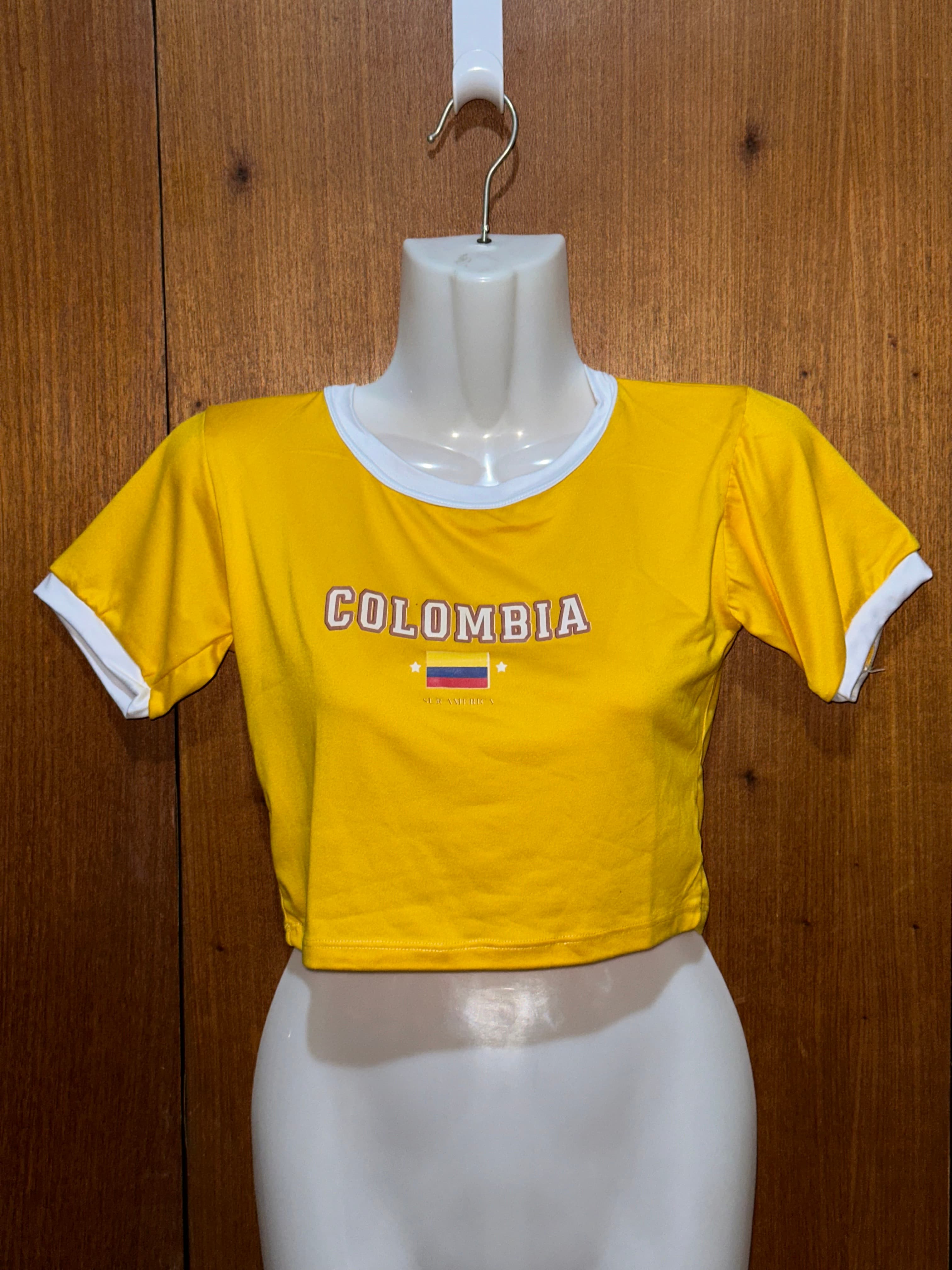 Colombia Amarilla Cuello Blanco